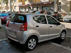 Silber Gebraucht 2012 Suzuki Alto Kleinwagen | 3.190 € (Guter Preis)