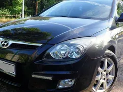 Schwarz Gebraucht 2010 Hyundai i30 Comfort Limousine | 2.699 € (Superpreis)