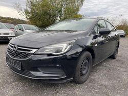 Schwarz metallic Gebraucht 2017 Opel Astra Edition Kombi | 8.990 € (Fairer Preis)