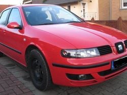 Rot Gebraucht 2004 Seat Leon Limousine | 4.950 €