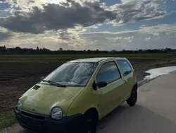 Grün Gebraucht 2001 Renault Twingo Kleinwagen | 1.100 € (Fairer Preis)