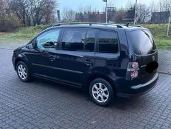 Schwarz Gebraucht 2010 VW Touran Freestyle Van / Kleinbus | 4.500 € (Fairer Preis)