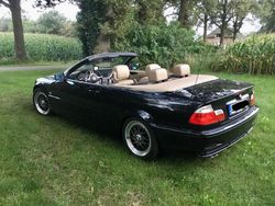 Schwarz Gebraucht 2001 BMW 325 Cabriolet Cabrio | 8.900 €