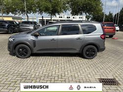 Grau Neu 2025 Dacia Jogger Extreme Van / Kleinbus | 20.990 € (Guter Preis)