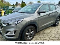 Grau Gebraucht 2018 Hyundai Tucson Premium SUV | 15.900 € (Superpreis)
