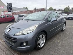 Grau Gebraucht 2011 Peugeot 207 CC Premium Cabrio | 2.999 € (Fairer Preis)