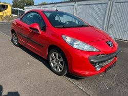 Rot Gebraucht 2008 Peugeot 207 CC Filou Cabrio | 2.699 € (Fairer Preis)
