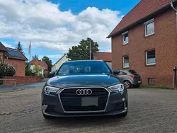 Grau Gebraucht 2017 Audi A3 Kombi | 10.500 € (Fairer Preis)