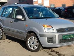 Silber Gebraucht 2011 Ford Fusion Ambiente Limousine | 3.990 € (Fairer Preis)