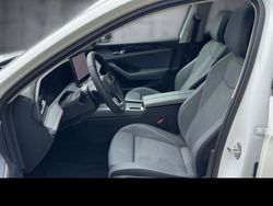 Weiß Neu 2024 VW Passat Elegance Kombi | 42.899 € (Guter Preis)