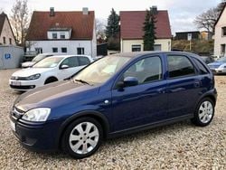 Blau Gebraucht 2004 Opel Corsa Kleinwagen | 1.690 € (Fairer Preis)
