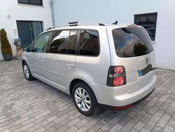 Gebraucht 2010 VW Touran Van / Kleinbus | 5.450 € (Fairer Preis)