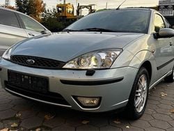 Grün Gebraucht 2003 Ford Focus Kleinwagen | 1.495 € (Etwas zu teuer)