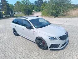 Grau Gebraucht 2018 Skoda Octavia RS Kombi | 21.500 € (Etwas zu teuer)