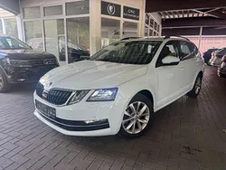 Weiß Gebraucht 2018 Skoda Octavia Style Kombi | 12.990 € (Guter Preis)