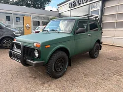 Grün Gebraucht 2014 Lada Taiga SUV | 14.999 €