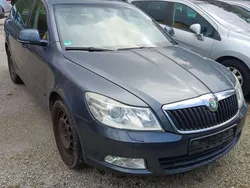 Anthracitegrau metallic Gebraucht 2009 Skoda Octavia Elegance Kombi | 3.699 € (Superpreis)