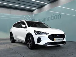 Weiß Gebraucht 2023 Ford Focus Active X Kombi | 23.690 € (Guter Preis)