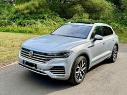 Grau Gebraucht 2018 VW Touareg SUV | 34.999 € (Guter Preis)