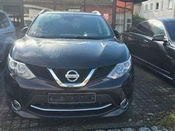 Schwarz Gebraucht 2017 Nissan Qashqai N-Connecta SUV | 11.900 € (Fairer Preis)