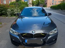 Grau Gebraucht 2016 BMW 330 M Sport Kombi | 24.800 € (Teuer)