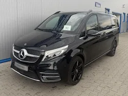 Schwarz Gebraucht 2019 Mercedes V300 AMG line Van / Kleinbus | 63.999 €