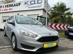 Polarsilber metallic Gebraucht 2016 Ford Focus Trend Limousine | 10.900 € (Guter Preis)
