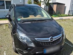 Schwarz Gebraucht 2012 Opel Zafira Tourer Van / Kleinbus | 6.700 € (Fairer Preis)