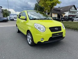 Gelb Gebraucht 2010 Kia Picanto Spirit Kleinwagen | 3.700 € (Teuer)