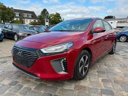 Rot Gebraucht 2018 Hyundai Ioniq Style Limousine | 9.990 € (Guter Preis)