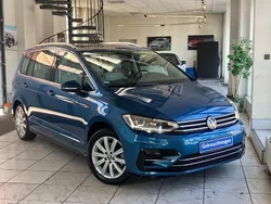 Andere Gebraucht 2021 VW Touran Highline Van / Kleinbus | 35.190 € (Etwas zu teuer)