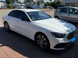 Weiß Gebraucht 2021 Mercedes E300 AMG line Limousine | 34.500 € (Superpreis)