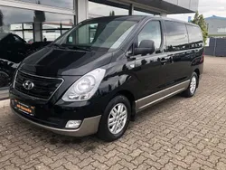 Schwarz Gebraucht 2017 Hyundai H-1 Van / Kleinbus | 20.900 € (Fairer Preis)