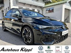 Schwarz Neu 2025 VW Golf VIII R-line Limousine | 43.990 € (Teuer)