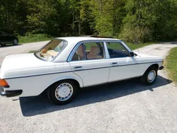 Weiß Gebraucht 1982 Mercedes 240 Limousine | 24.500 €