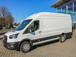 Weiß Gebraucht 2021 Ford Transit Trend Van / Kleinbus | 25.600 € (Guter Preis)