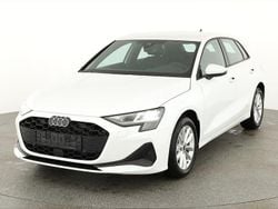 Arkonaweiß Neu 2025 Audi A3 Ambiente | 32.445 € (Guter Preis)