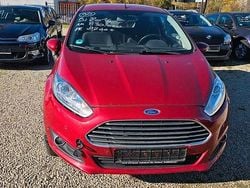 Rot Gebraucht 2015 Ford Fiesta Trend Kleinwagen | 2.700 € (Superpreis)