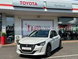 Weiß Gebraucht 2021 Peugeot 208 GTi Kleinwagen | 17.490 € (Fairer Preis)