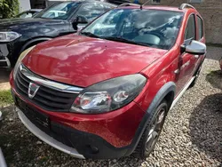 Violett Gebraucht 2012 Dacia Sandero Stepway Kleinwagen | 2.950 € (Fairer Preis)