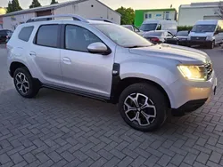 Platingrau (metallic) Gebraucht 2018 Dacia Duster Prestige SUV | 9.998 € (Superpreis)