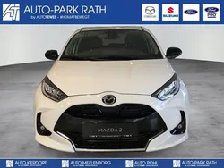 Lunar white (weiss) Gebraucht 2023 Mazda 2 Limousine | 17.480 € (Superpreis)