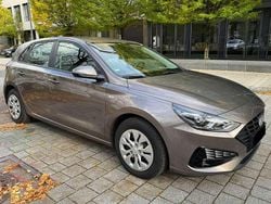 Grau Gebraucht 2022 Hyundai i30 Limousine | 14.400 € (Guter Preis)
