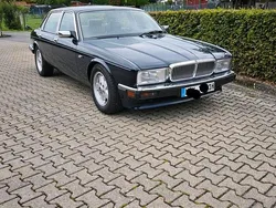 Blau Gebraucht 1990 Jaguar XJ40 Limousine | 14.500 €