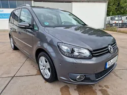 Grau Gebraucht 2013 VW Touran Highline Van / Kleinbus | 9.590 € (Etwas zu teuer)