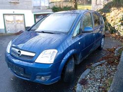 Blau Gebraucht 2007 Opel Adam Kleinwagen | 1.300 €