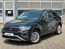 Schwarz Neu 2025 VW T-Roc Life SUV | 29.890 € (Superpreis)