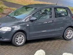 Grau Gebraucht 2009 VW Fox Refresh Kleinwagen | 2.200 € (Fairer Preis)