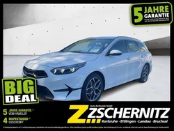 (wd) cararraweiss Gebraucht 2023 Kia Ceed Sportswagon Spirit Kombi | 20.990 € (Fairer Preis)