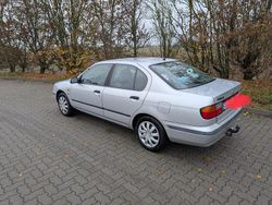 Silber Gebraucht 1998 Nissan Primera Limousine | 3.000 €